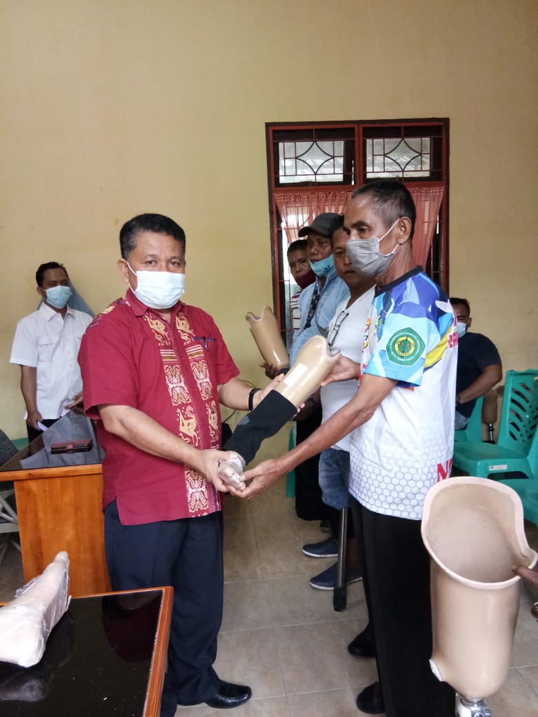 Dinas sosial kota tebing tinggiPenyerahan Alat Bantu Disabilitas Kepada Masyarakat Penyandang Disabilitas