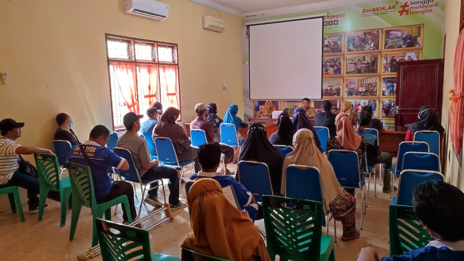 Dinas sosial kota tebing tinggiPelaksanaan Penyerahan Bantuan Bagi Penyandang Disabilitas