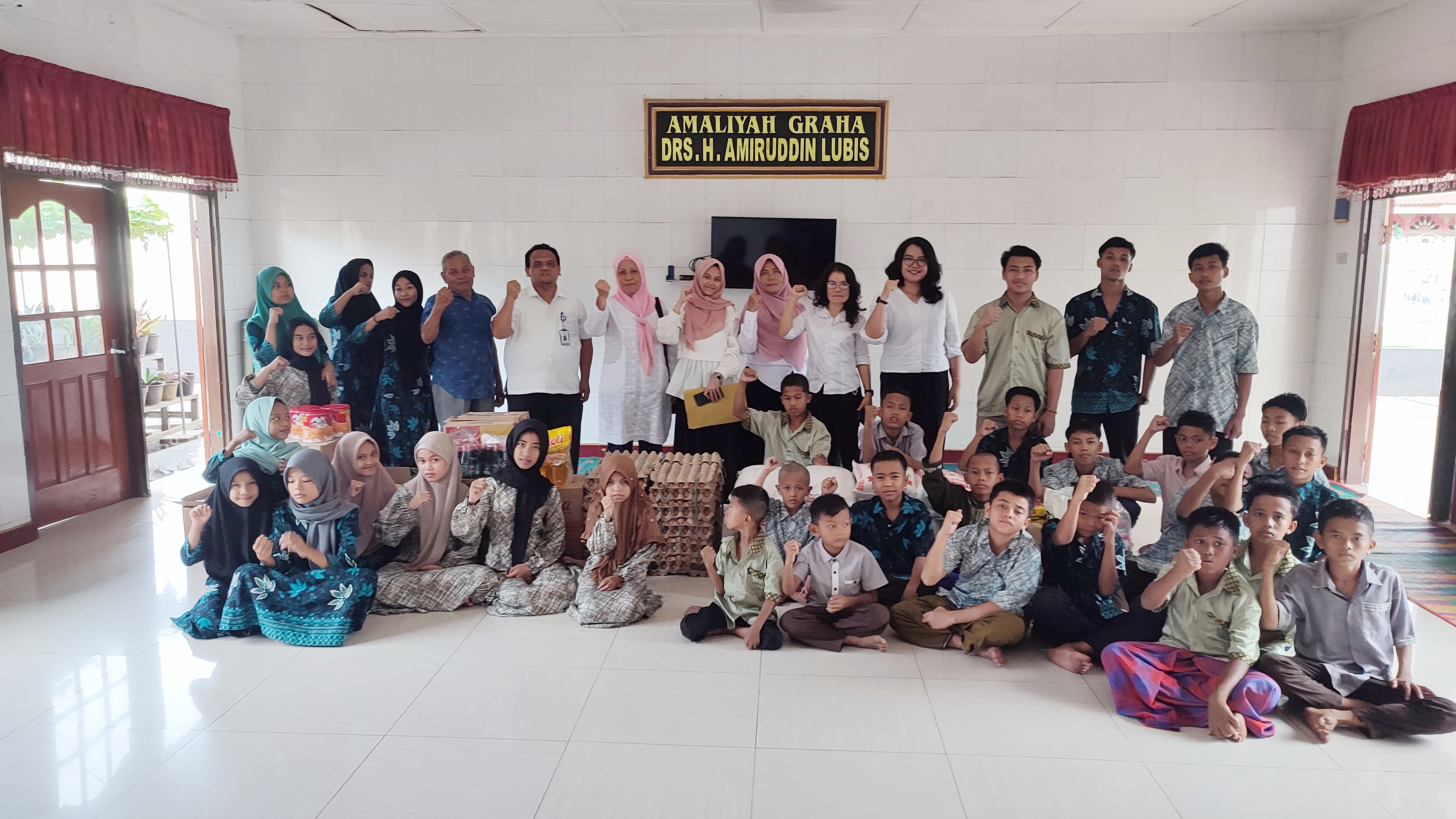 Dinas sosial kota tebing tinggiPenyerahan Bantuan Permakanan pada Kunjungan ke Panti Sosial Amaliyah Kota Tebing Tinggi