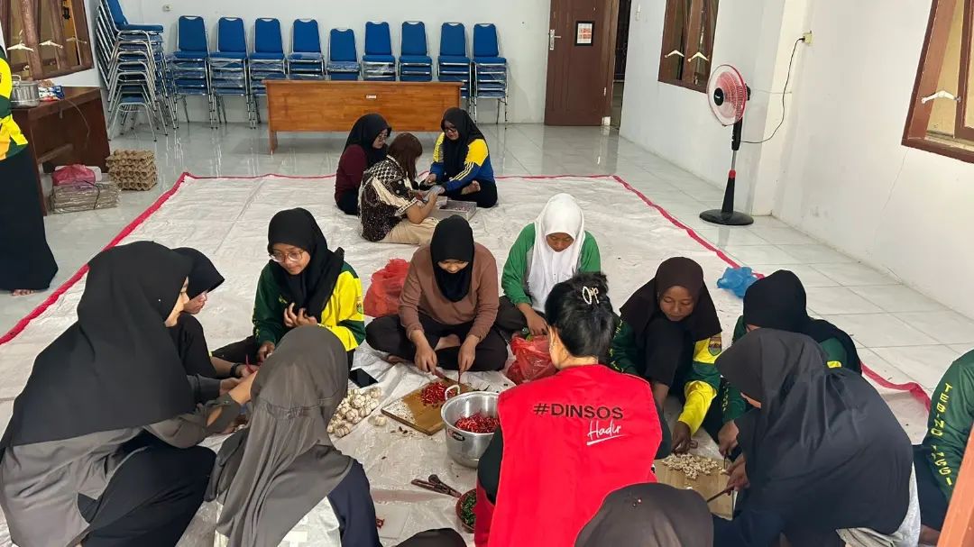 Dinas sosial kota tebing tinggiDinas Sosial Kota Tebing Tinggi Buka Dapur Umum Untuk Korban Banjir